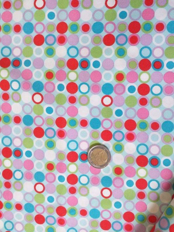 Tessuto americano ideale per patchwork, quilt e cucito creativo per bambini realizzato in cotone 100% in altezza di cm 110.